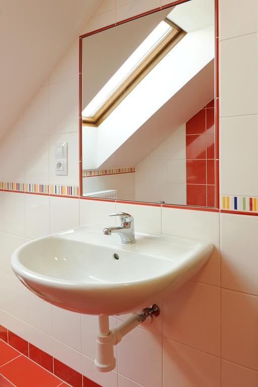 Ranc Milovice Hotell Milovice  Rum bild