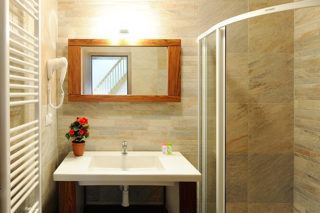 Ranc Milovice Hotell Milovice  Rum bild