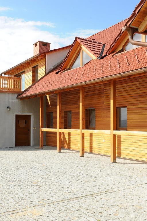 Ranc Milovice Hotell Milovice  Exteriör bild
