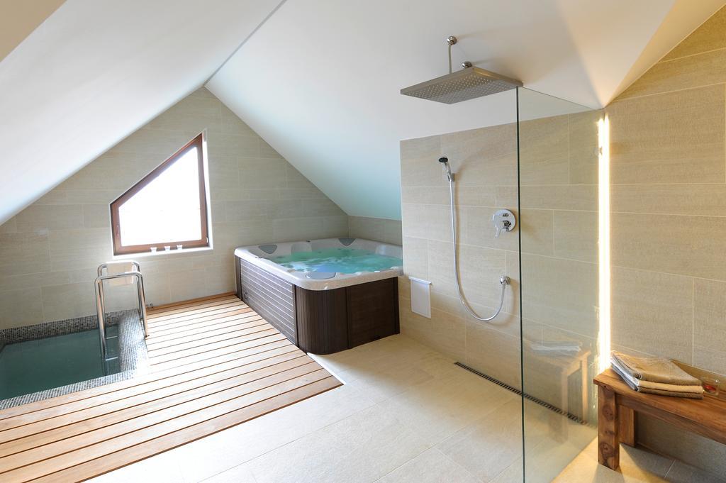 Ranc Milovice Hotell Milovice  Exteriör bild